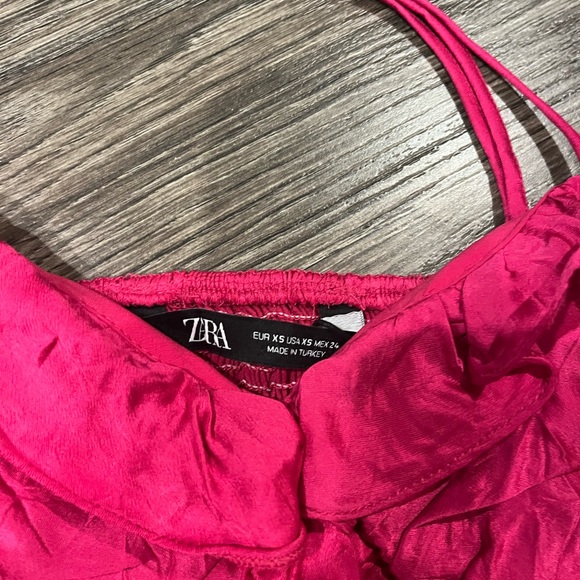 Zara Ruffle Top - Picture 3 of 3